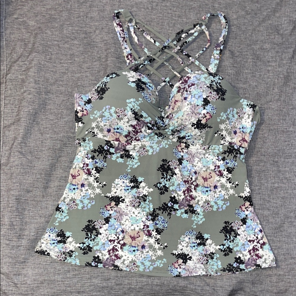 NWOT Med Ambrielle Tankini Top - Picture 7 of 11